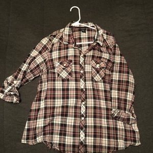 Torrid Size 0 Black, white, & pink flannel